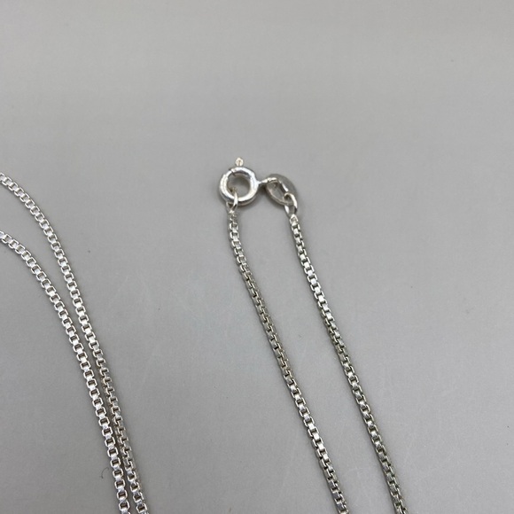Silver and Black Triple Circle Necklace - Picture 4 of 6